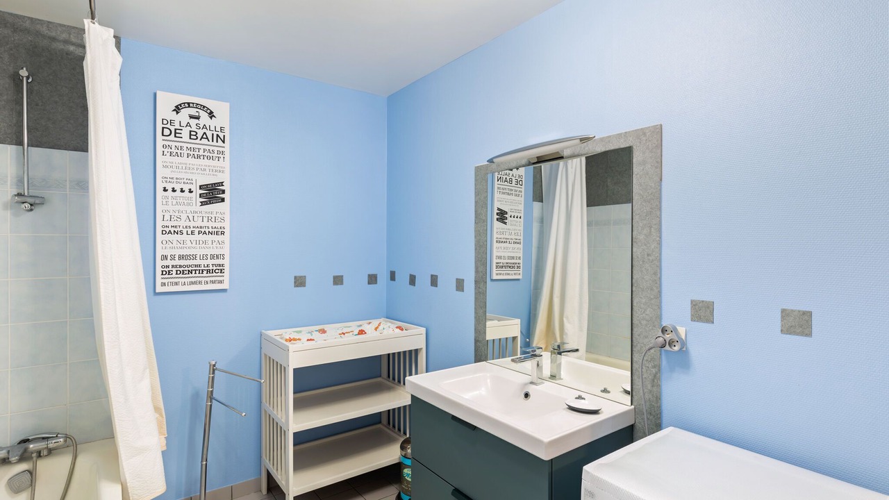 Photo of Bathroom in Englesqueville-la-Percee