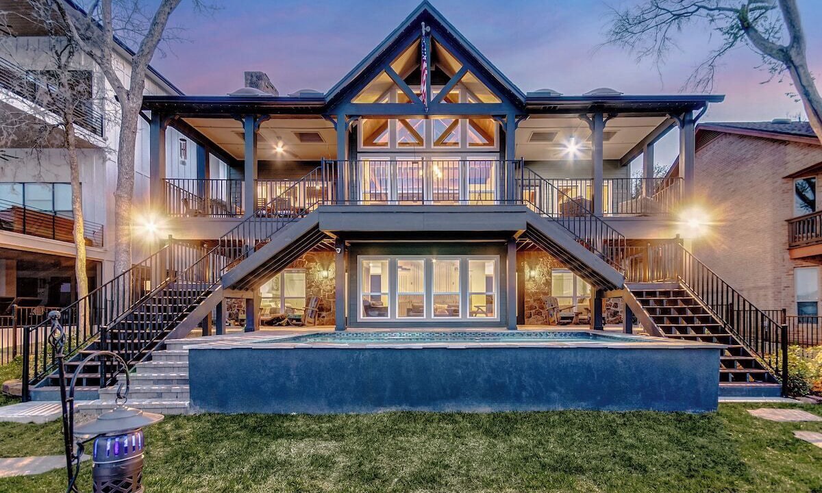 Photo of Outdoor in Walden on Lake Conroe