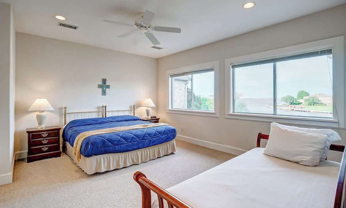 Photo of Bathroom in Walden on Lake Conroe