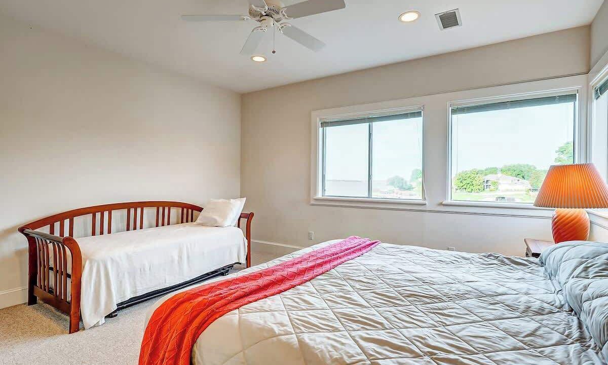 Photo of Bathroom in Walden on Lake Conroe
