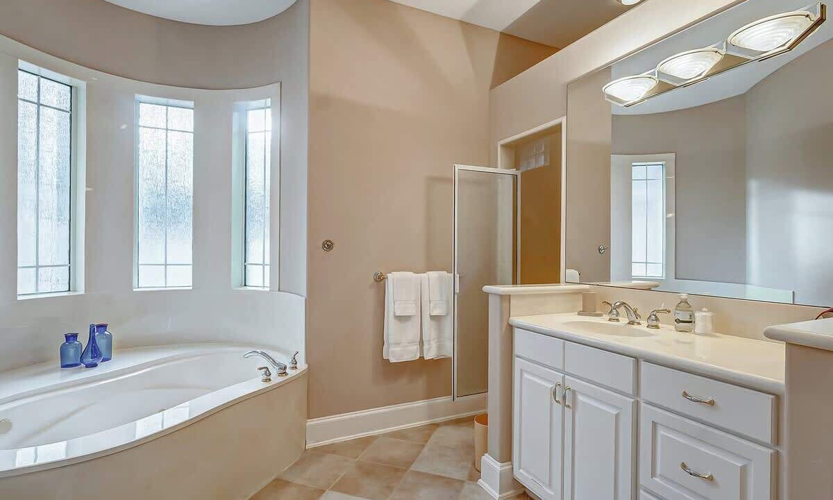 Photo of Bathroom in Walden on Lake Conroe