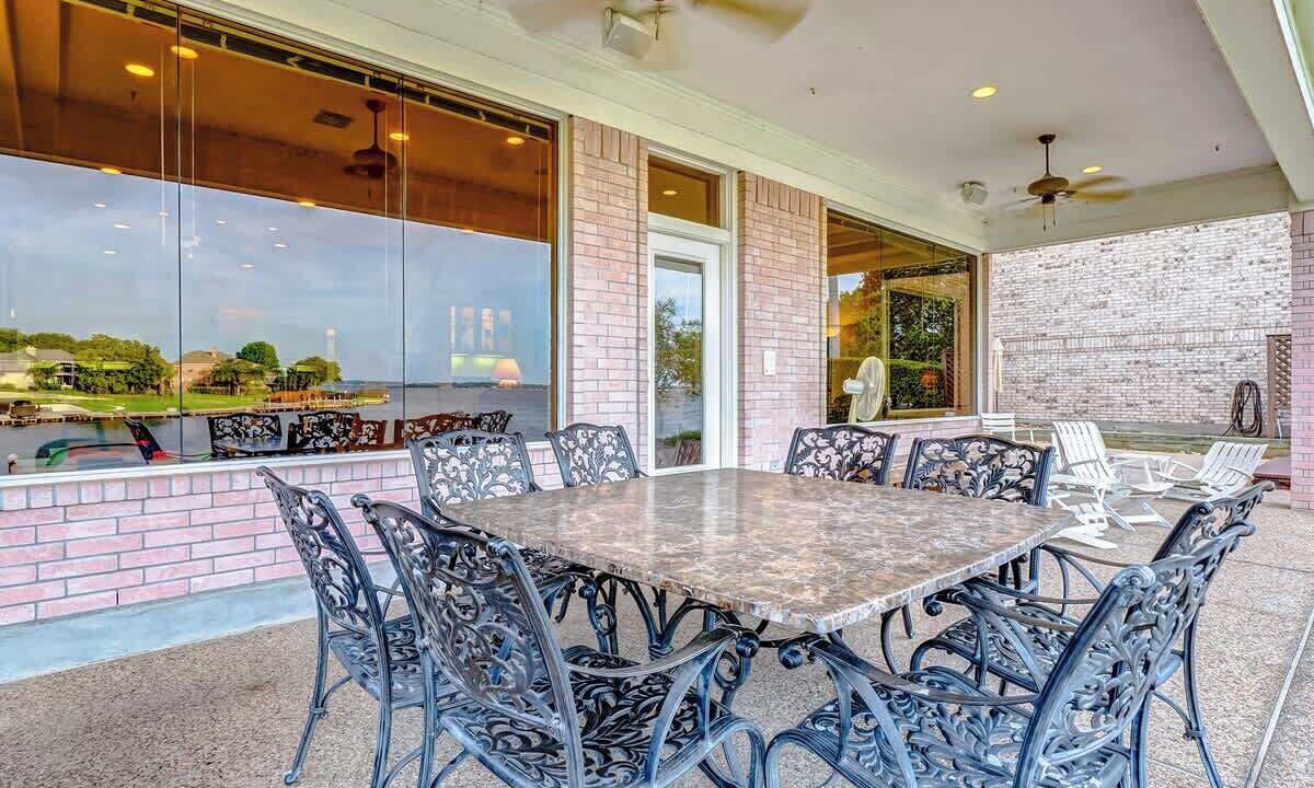 Photo of Outdoor in Walden on Lake Conroe
