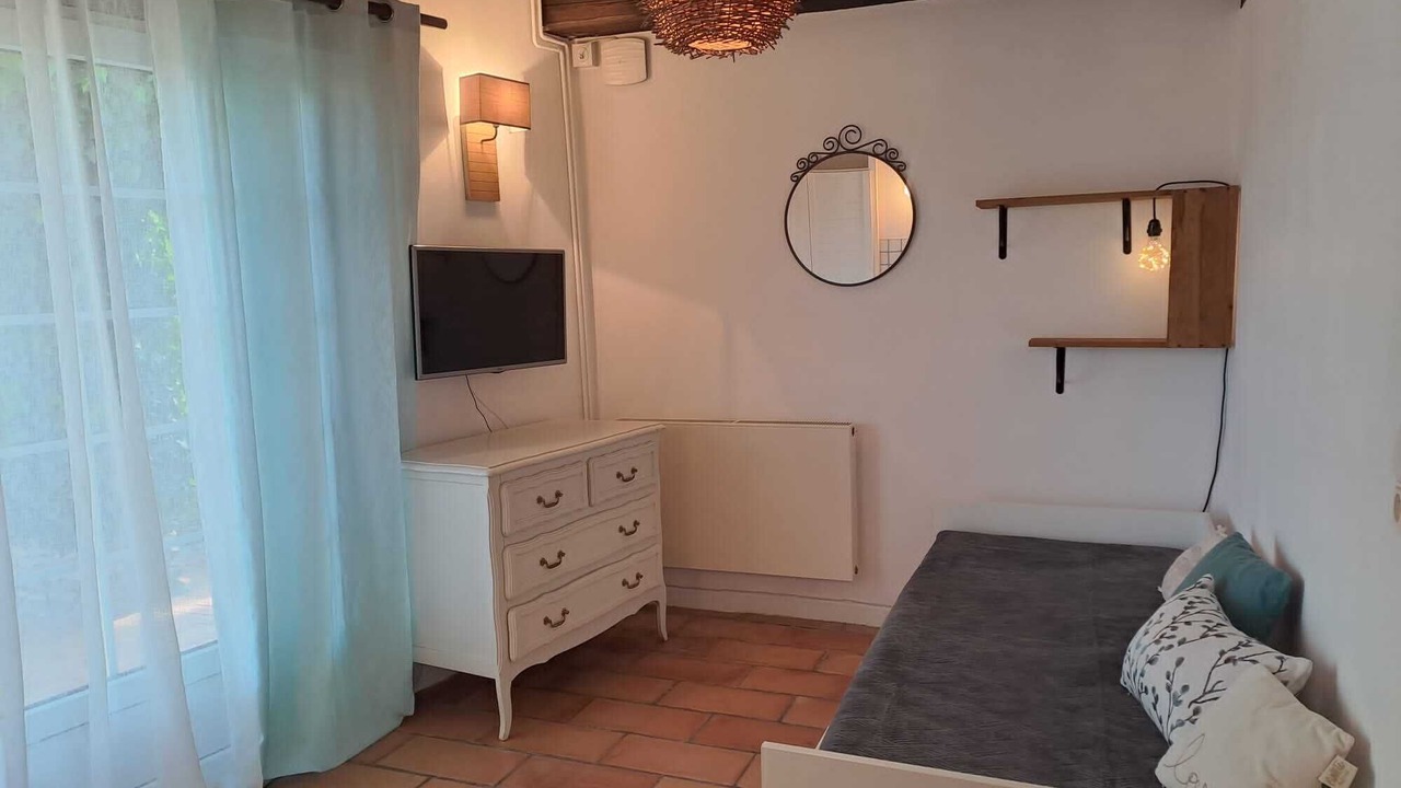 Photo of Bedroom in Caderousse