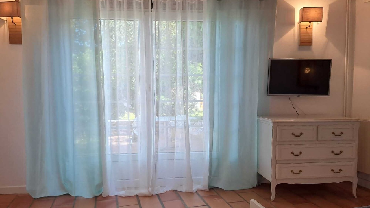 Photo of Others in Caderousse