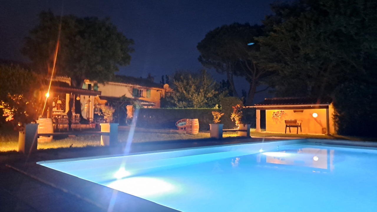 Photo of Outdoor in Caderousse