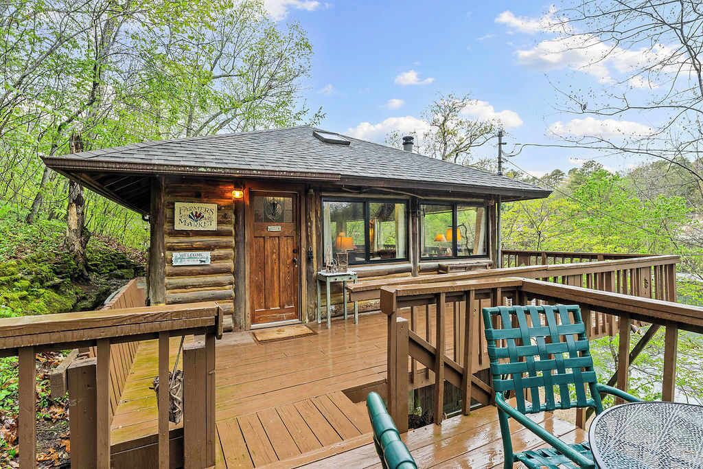 Photo of Patio Balcony in Eureka Springs