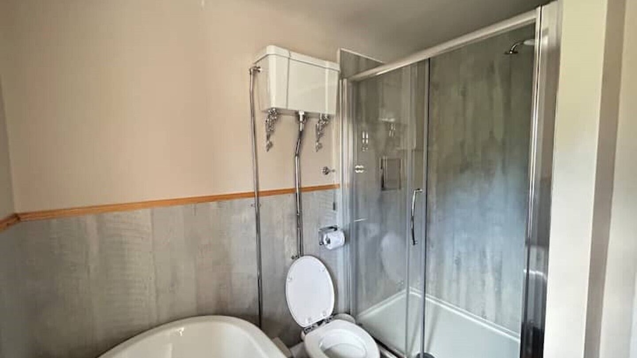 Photo of Bathroom in Cerne Abbas