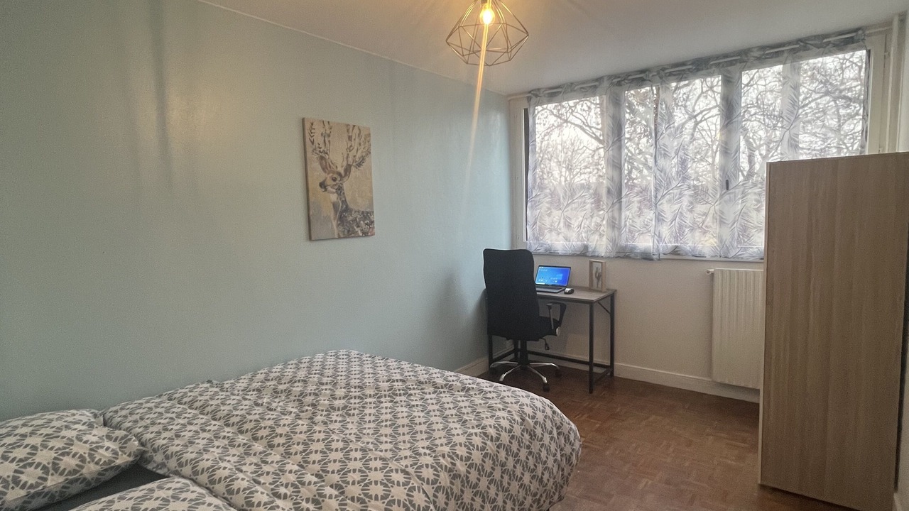 Photo of Bedroom in Mery-sur-Oise