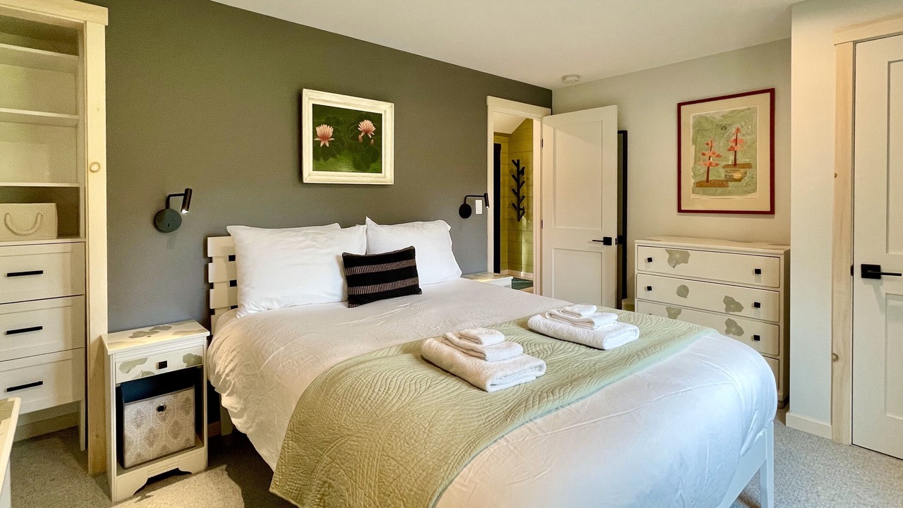 Photo of Bedroom in Boothbay