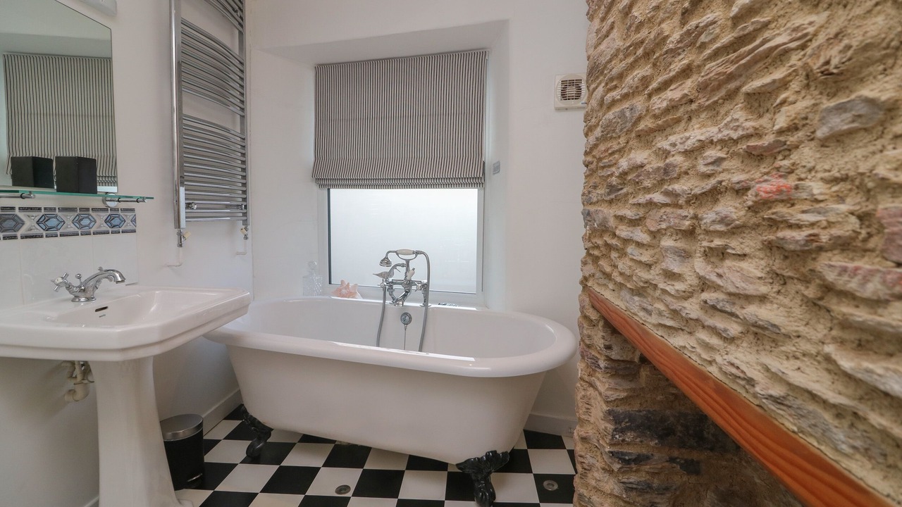 Photo of Bathroom in Stoke Fleming