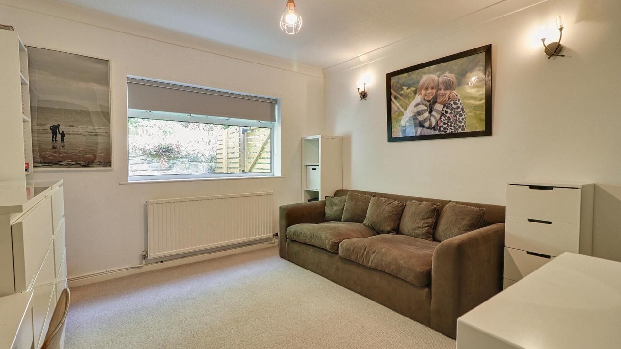 Photo of Livingroom in Leeds