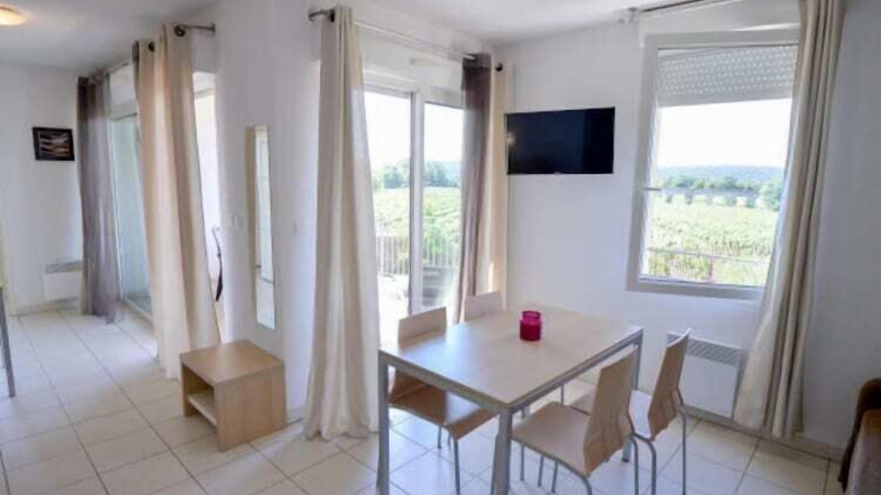 Photo of Livingroom in Azille