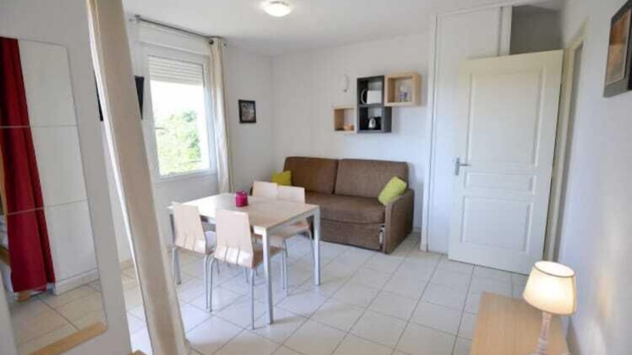 Photo of Livingroom in Azille