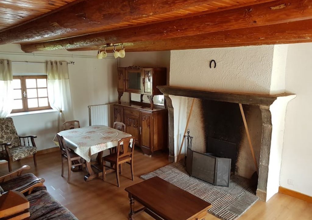 Photo of Livingroom in Sugeres
