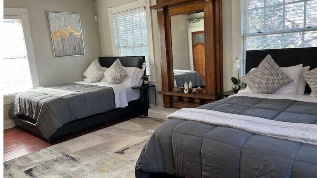Photo of Bedroom in Uptown