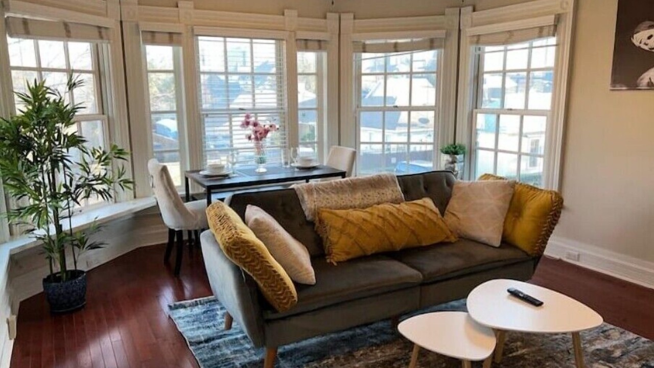 Photo of Livingroom in Uptown