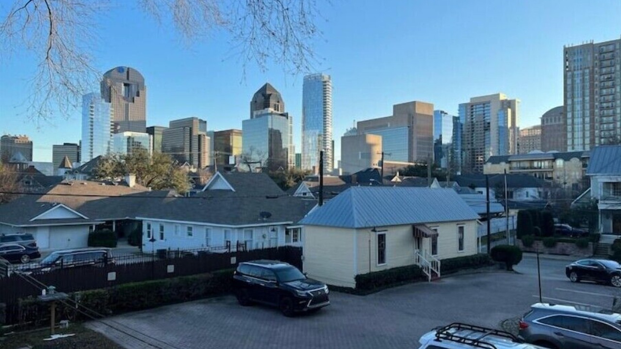 Photo of Others in Uptown