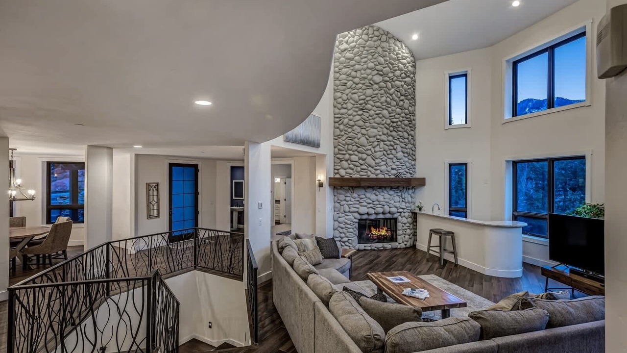 Photo of Livingroom in Basalt