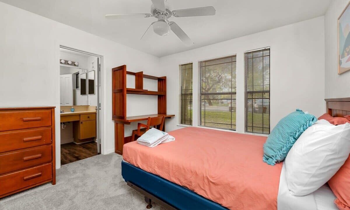 Photo of Bedroom in Lutz
