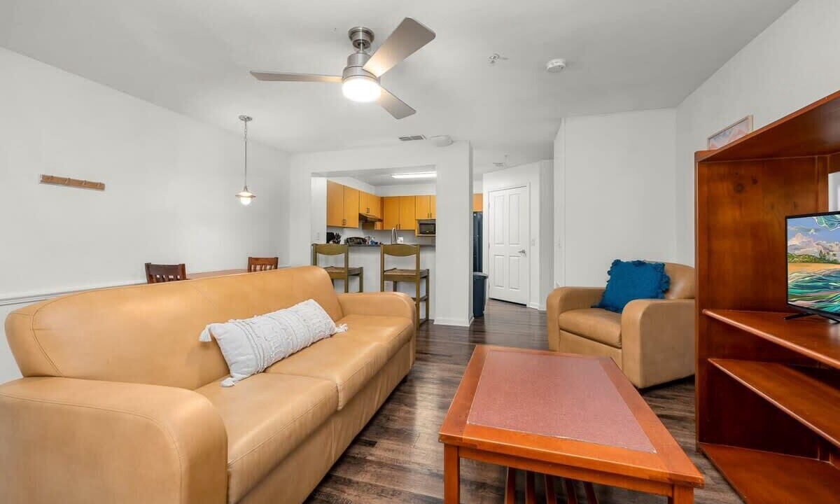 Photo of Livingroom in Lutz