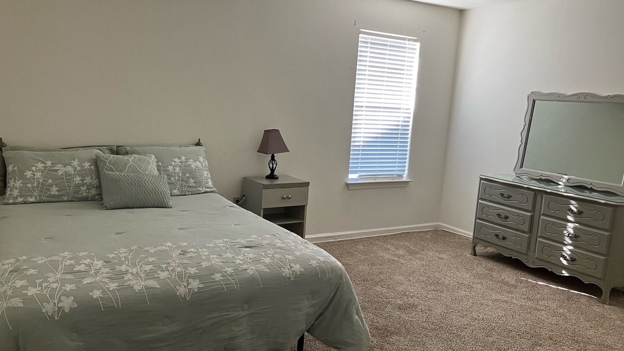 Photo of Bedroom in Sunshine