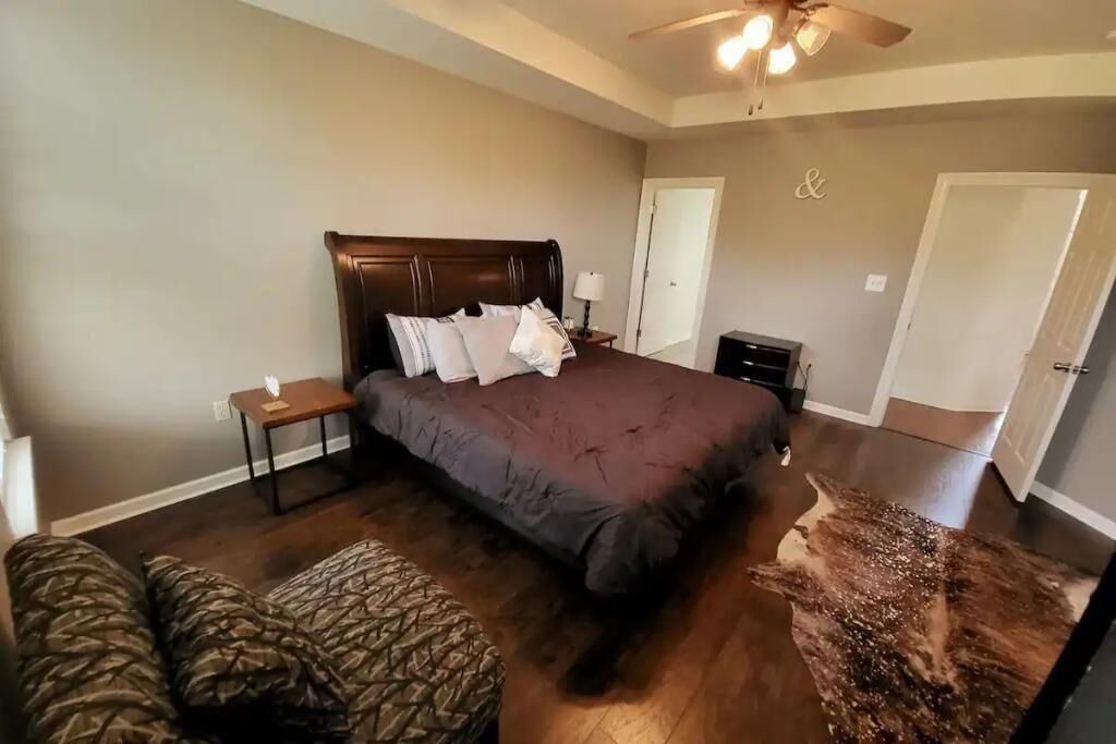 Photo of Bedroom in Sunshine
