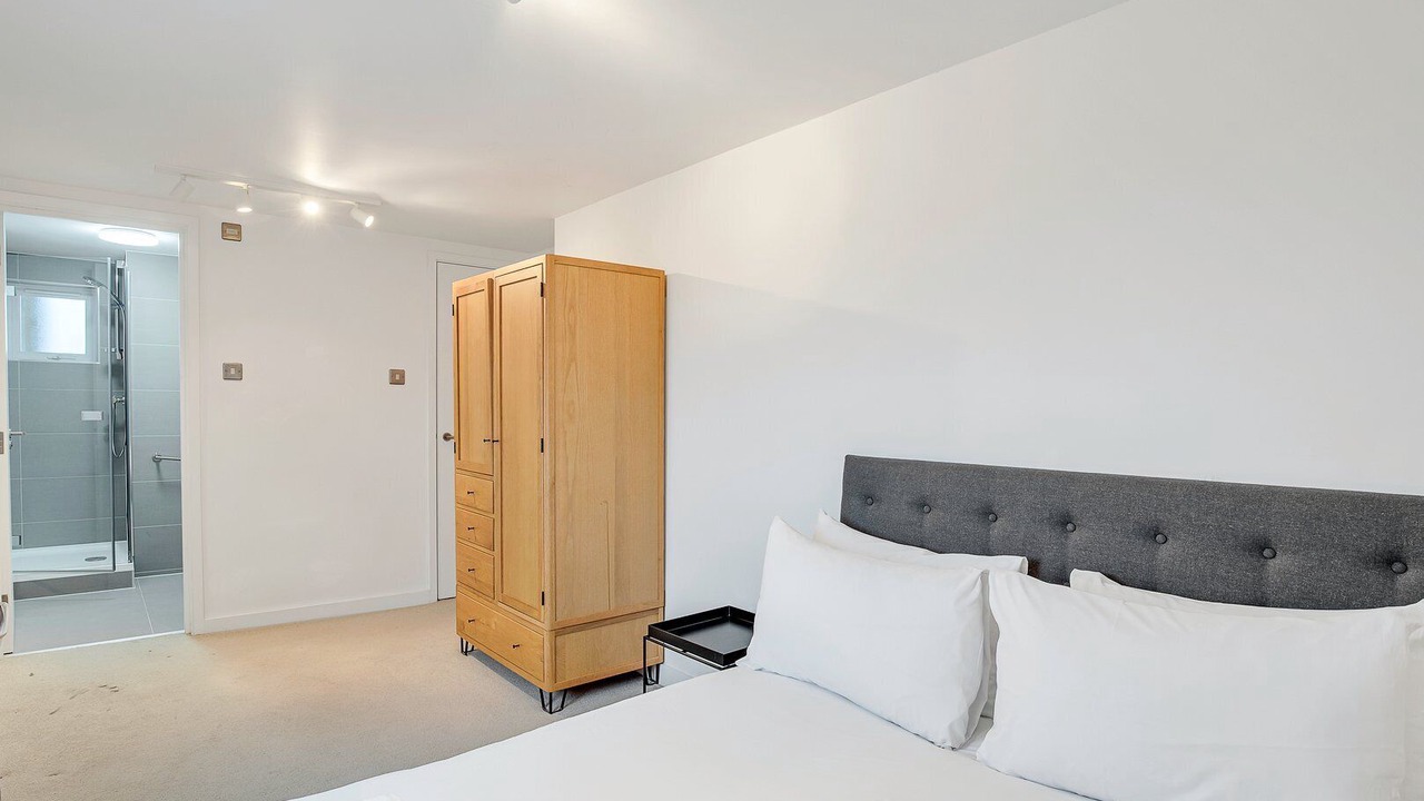 Photo of Bedroom in Warwick