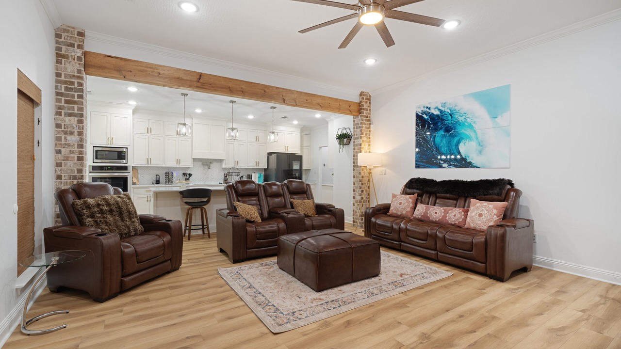 Photo of Livingroom in Petal