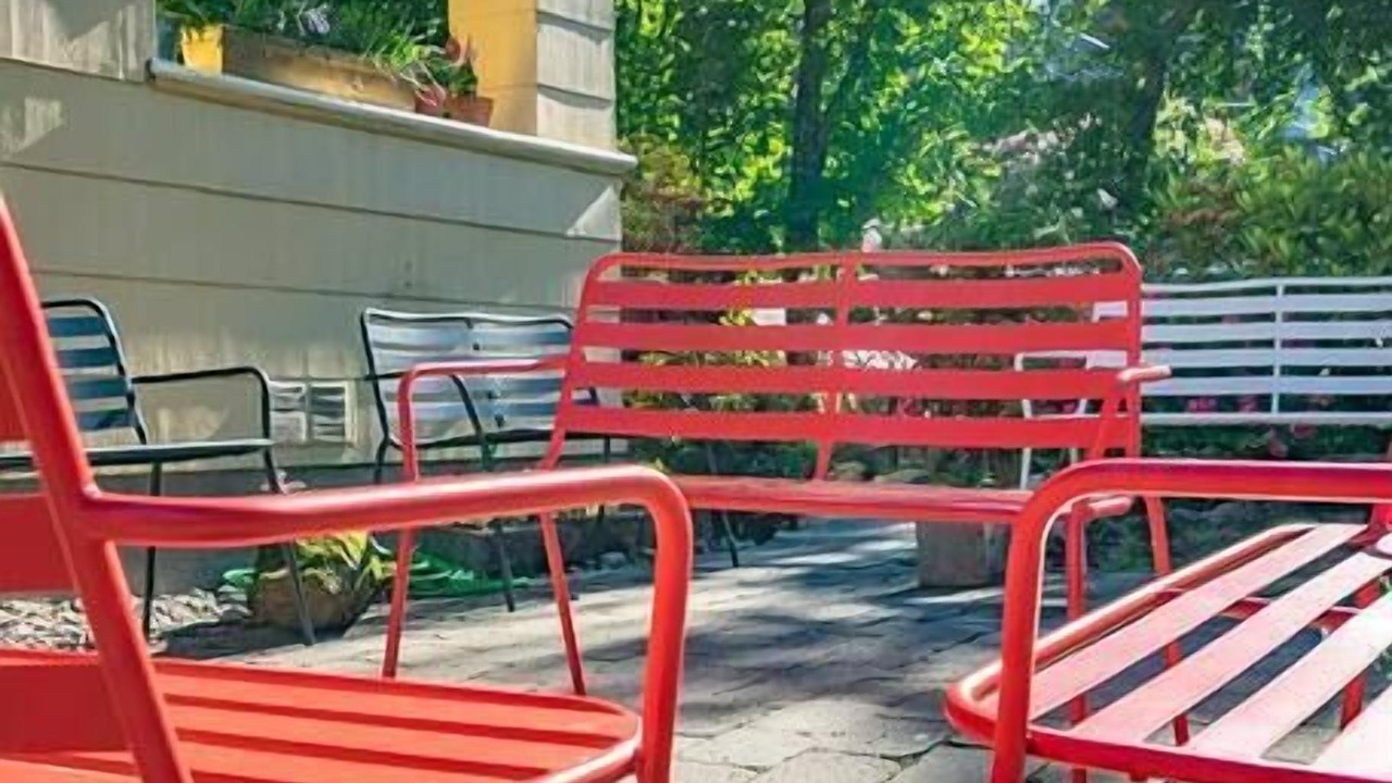 Photo of Patio Balcony in Broadway