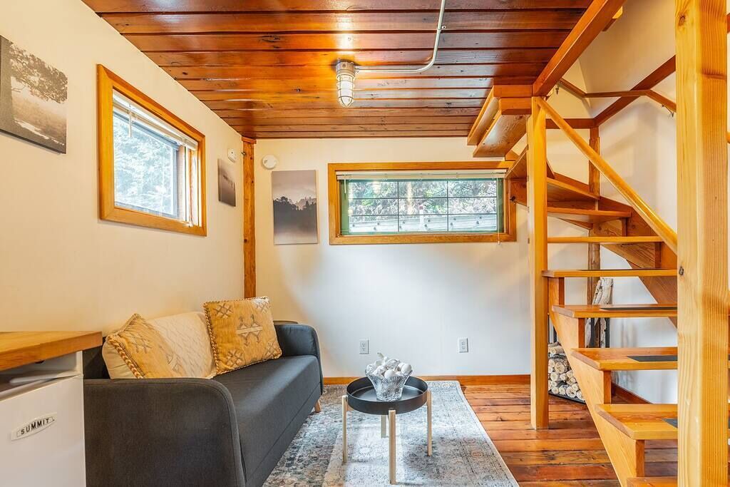 Photo of Livingroom in Broadway