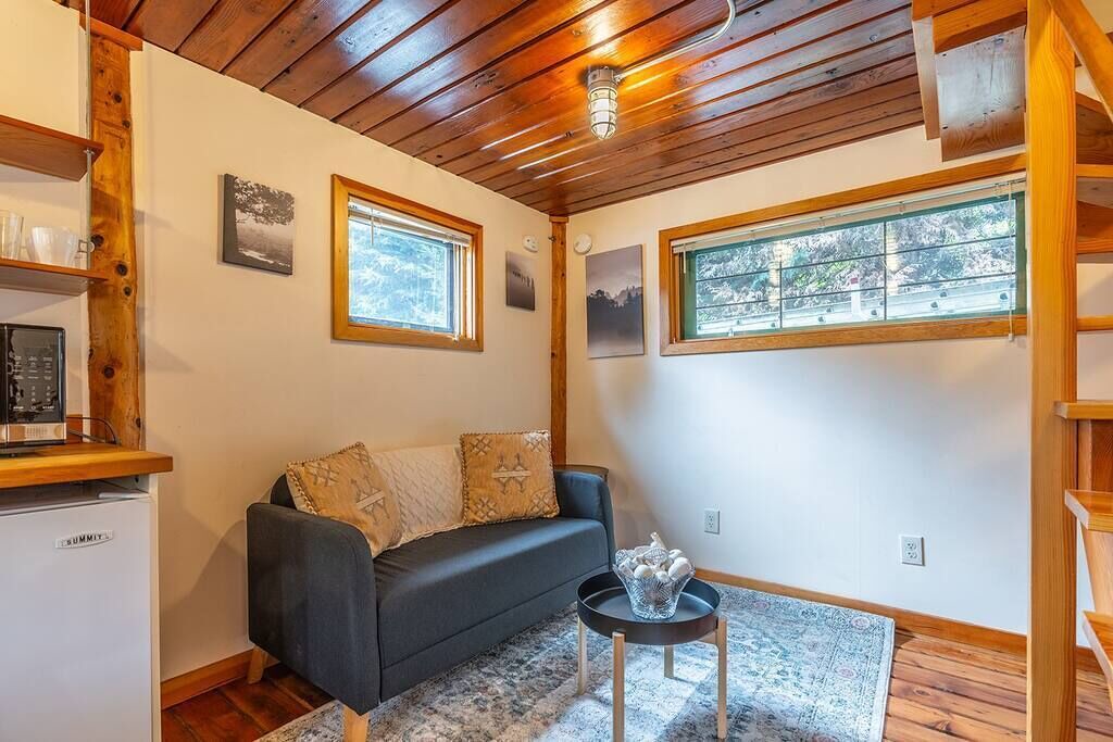 Photo of Livingroom in Broadway