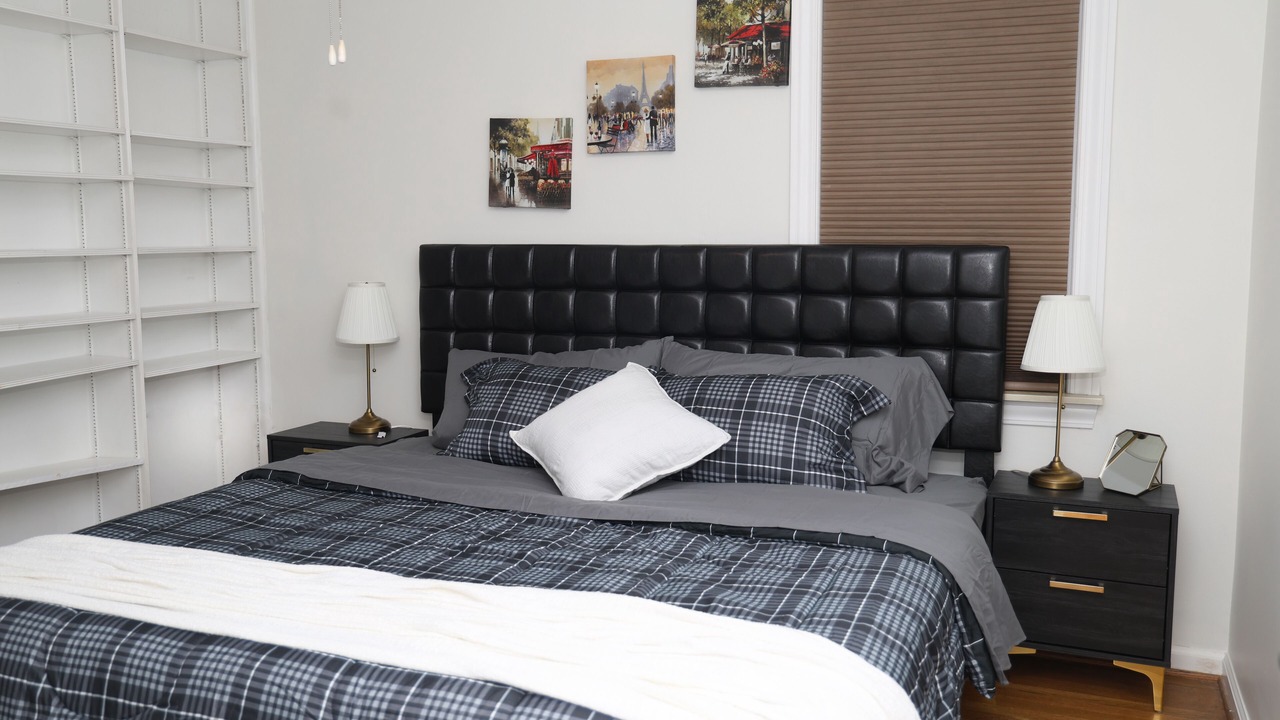 Photo of Bedroom in Dearborn Heights