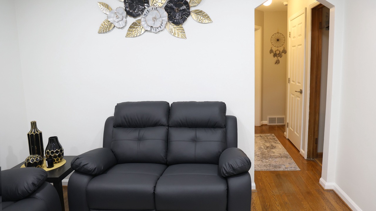 Photo of Livingroom in Dearborn Heights
