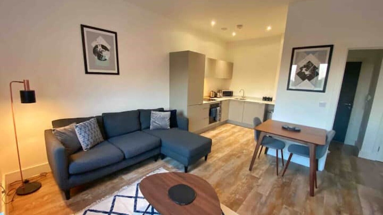 Photo of Livingroom in Sheldon