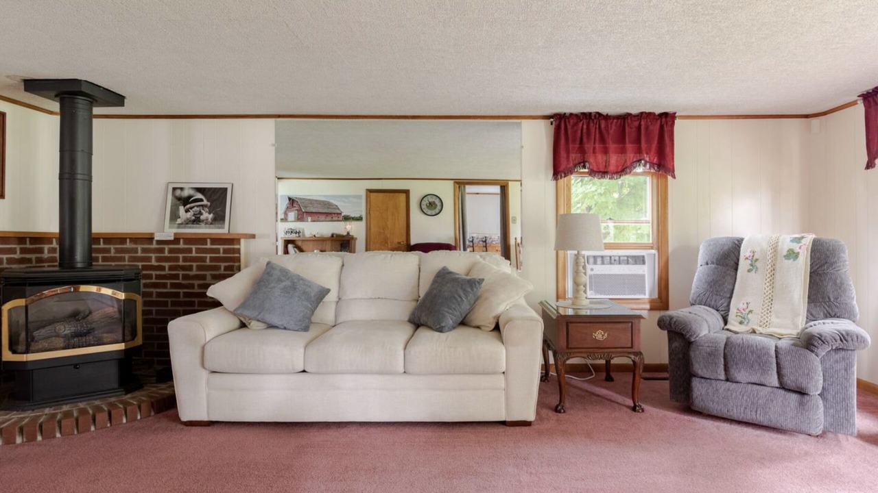Photo of Livingroom in Ellisburg