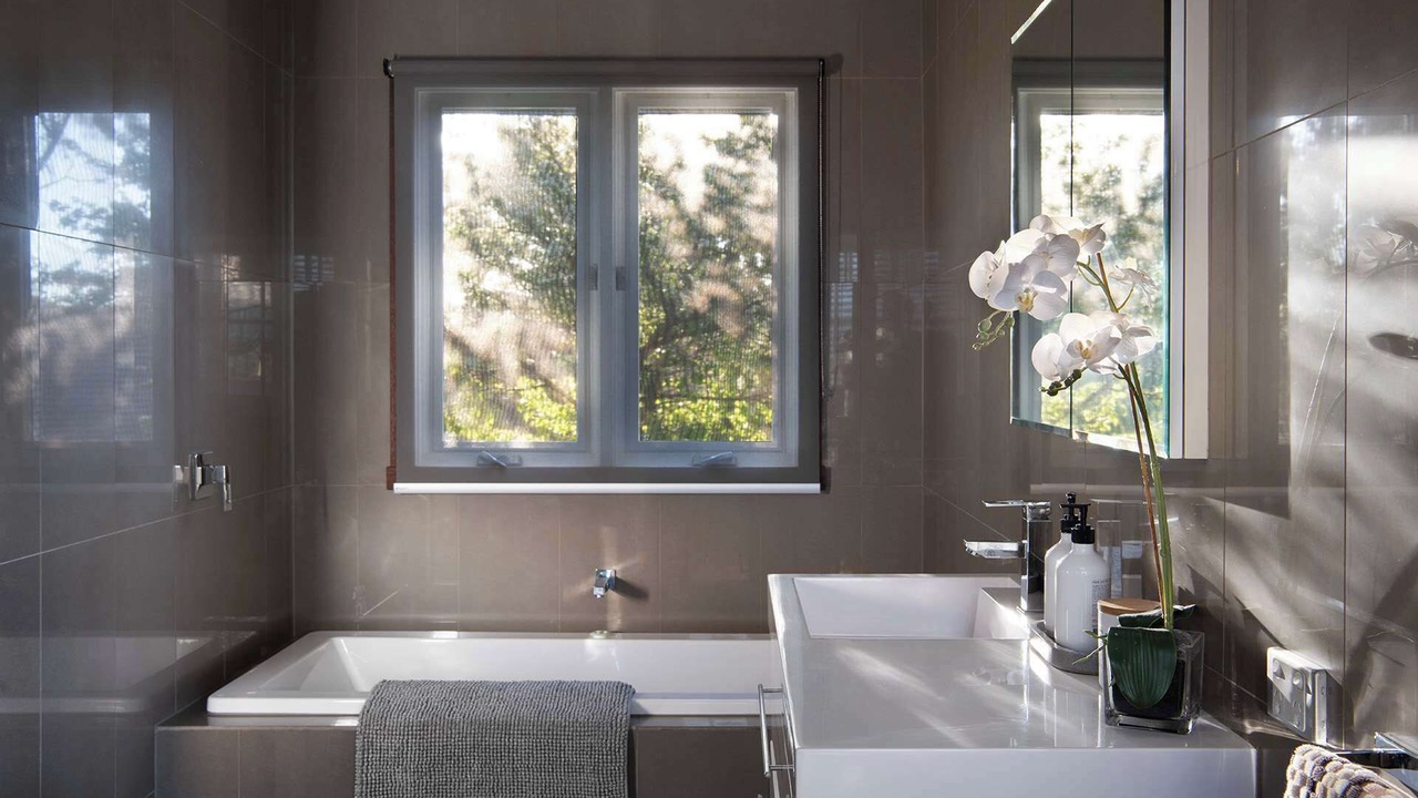 Photo of Bathroom in Shepherds Flat