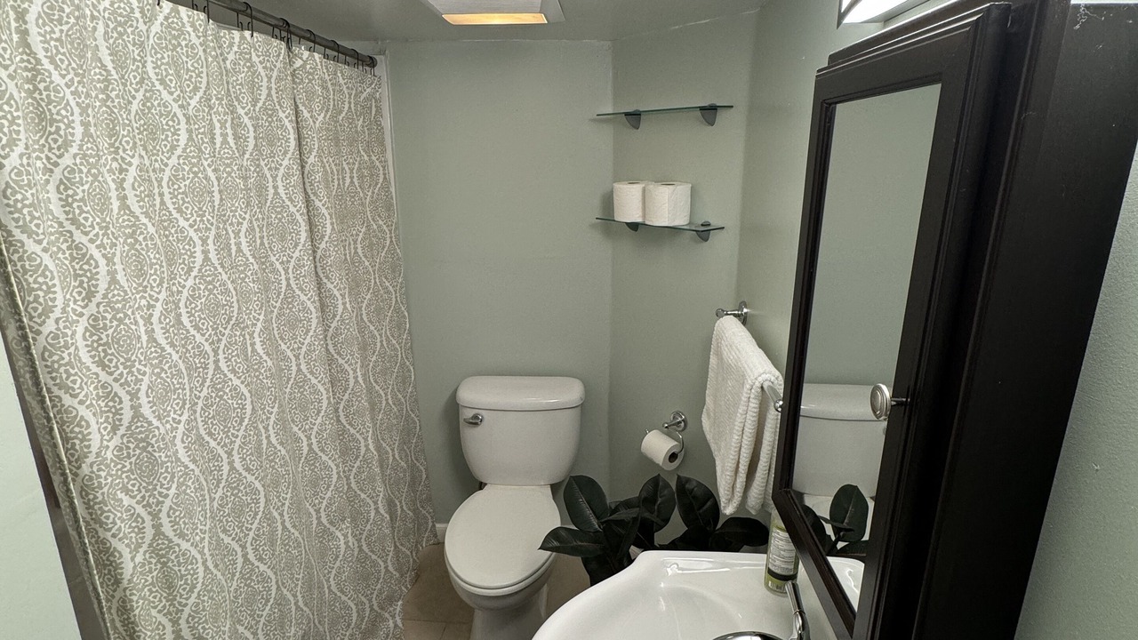 Photo of Bathroom in Central Sacramento