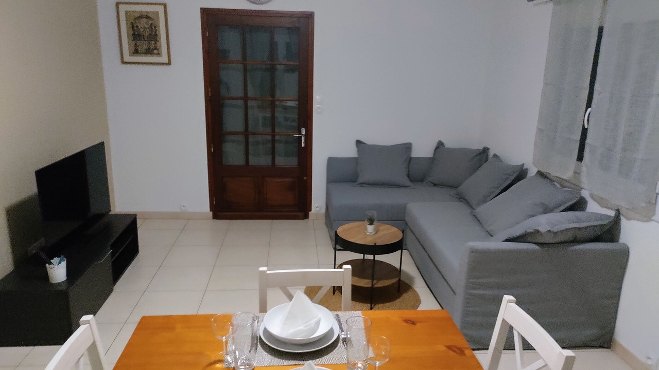 Photo of Livingroom in Lhommaize