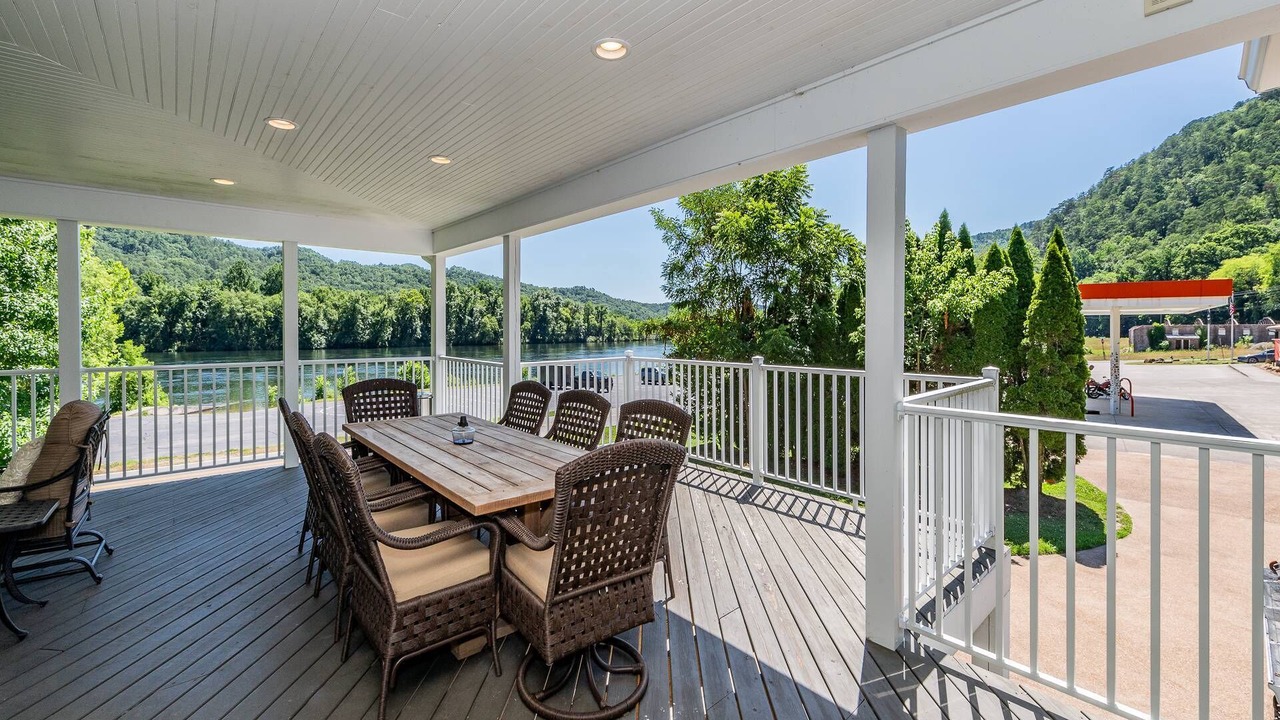 Photo of Outdoor in Tallassee