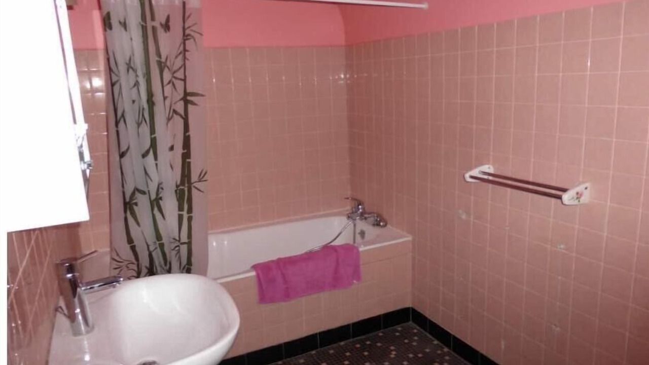 Photo of Bathroom in Pierry