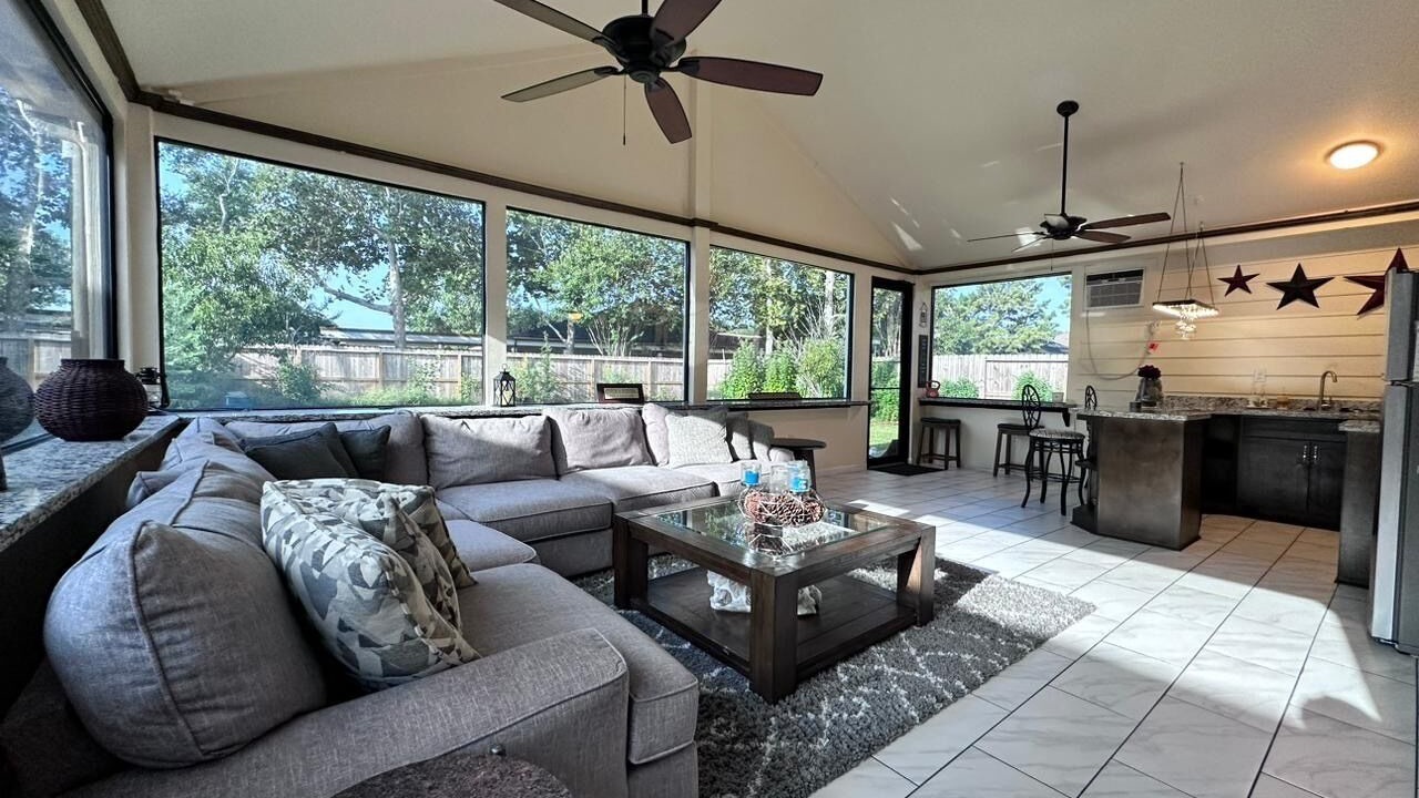 Photo of Livingroom in FM 1960