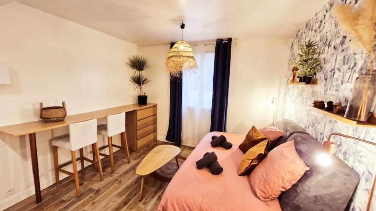 Photo of Bedroom in Clichy