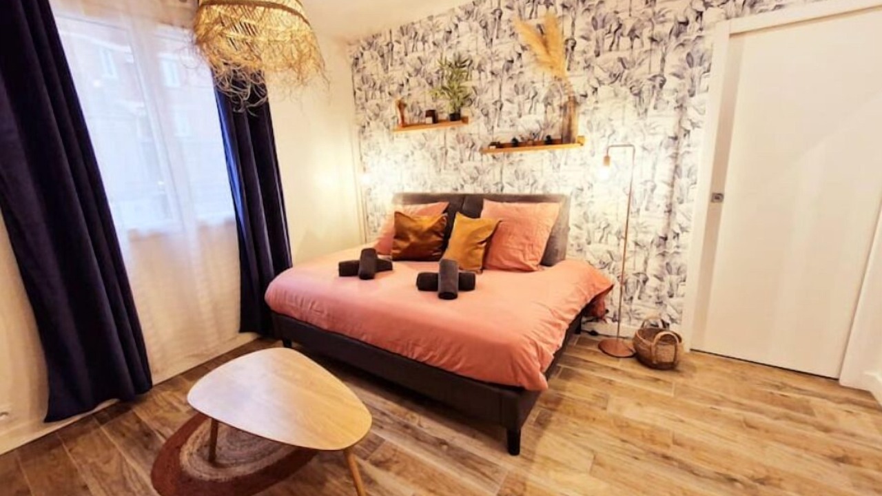 Photo of Bedroom in Clichy