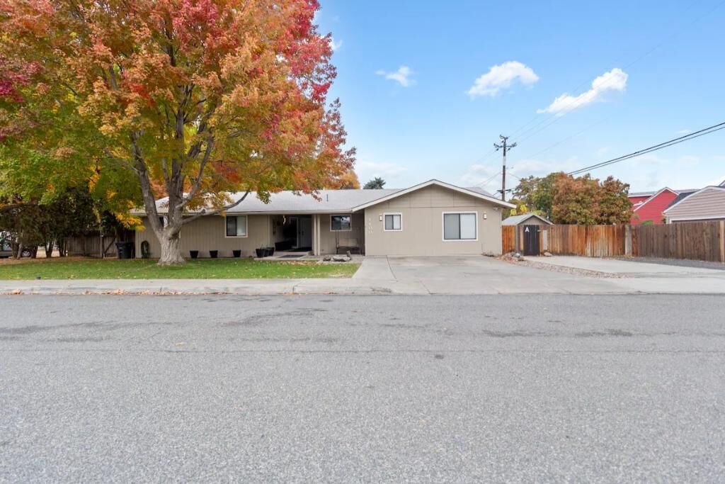 Photo of Others in Kennewick