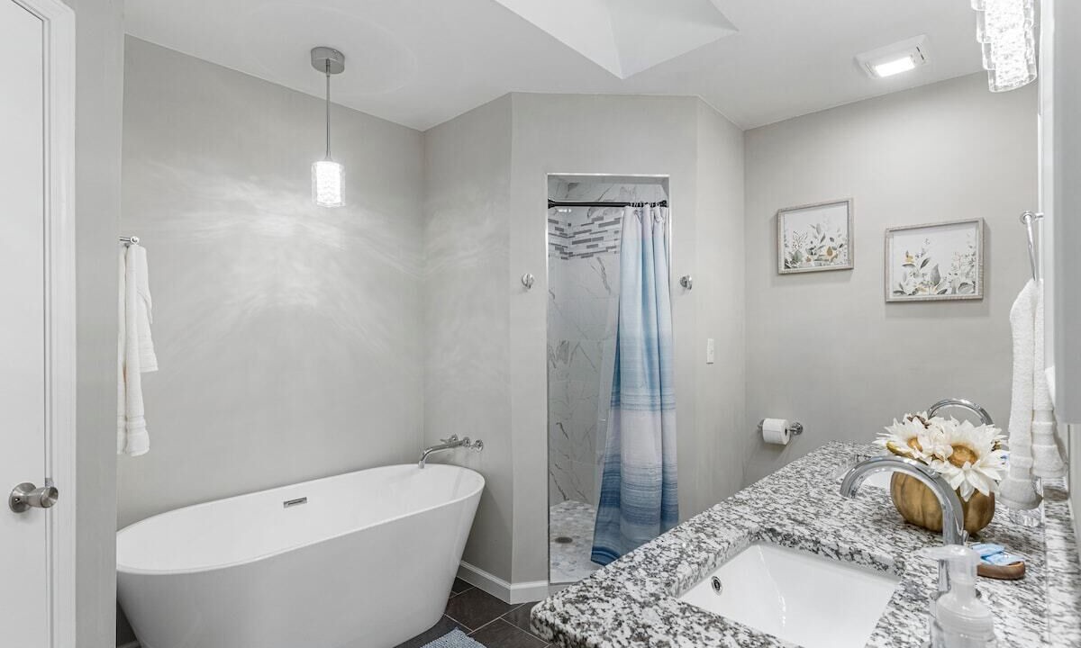 Photo of Bathroom in Broken Arrow