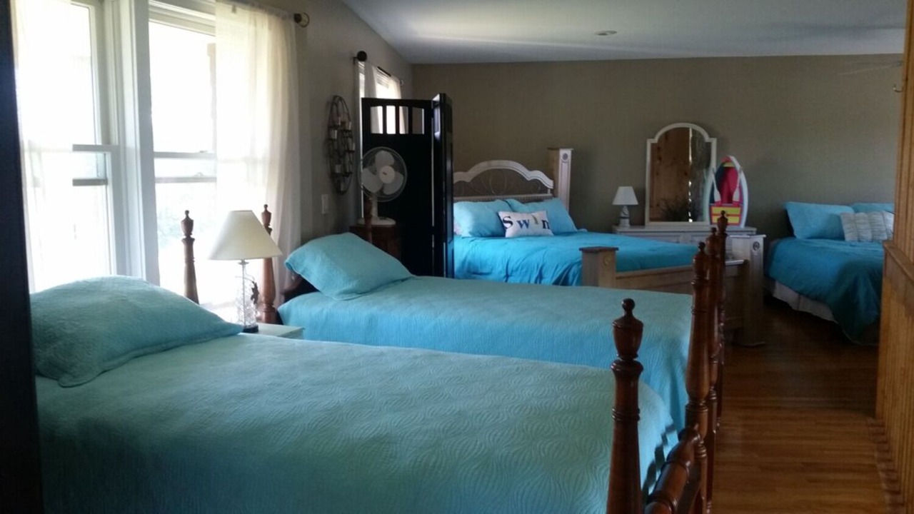 Photo of Bedroom in Kenyon