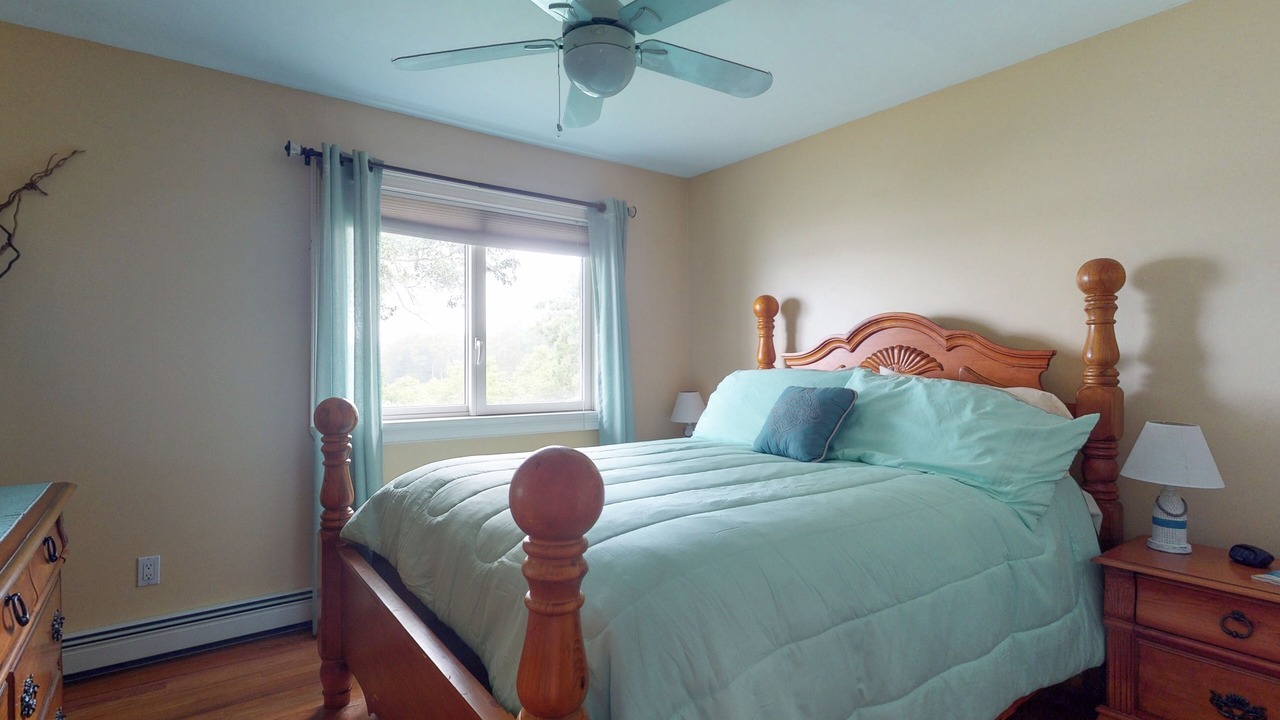Photo of Bedroom in Kenyon