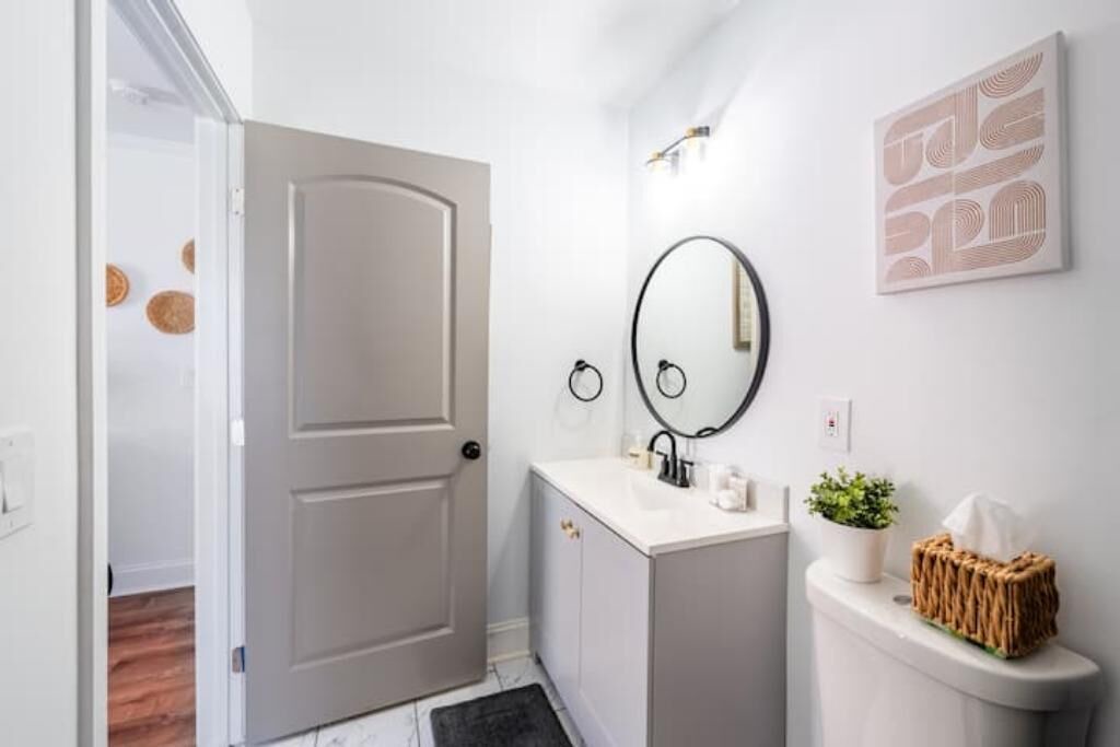 Photo of Bathroom in Forest Park