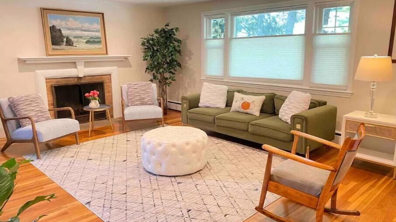 Photo of Livingroom in Lexington