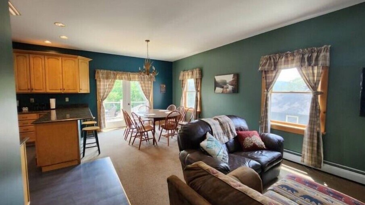 Photo of Livingroom in Lake George